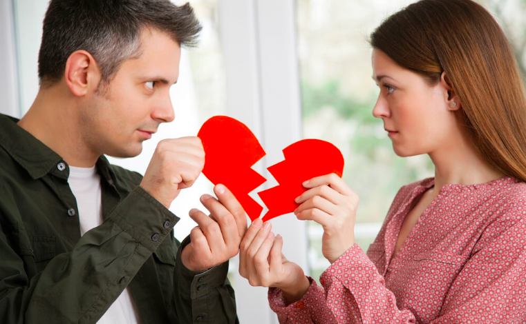 甘南离婚如何申请财产保全冻结对方账户